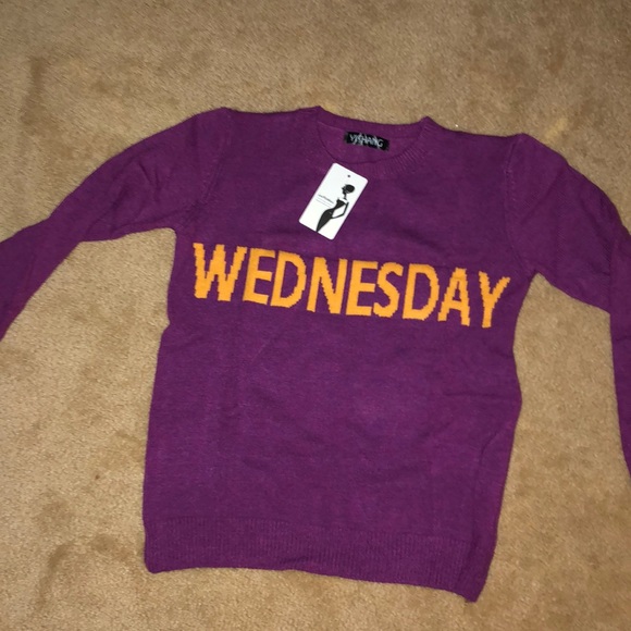 Wednesday Maroon Sweater szM New with tags - Picture 1 of 4